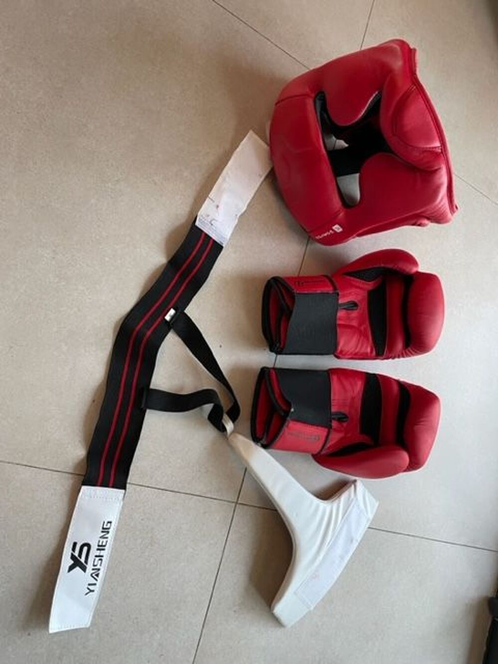 protections et gants de boxe enfant fille Sports