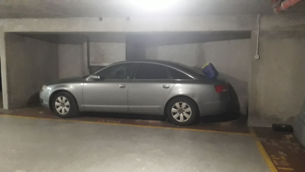 Location Parking/Garage PARKING COUVERT Issy-les-moulineaux