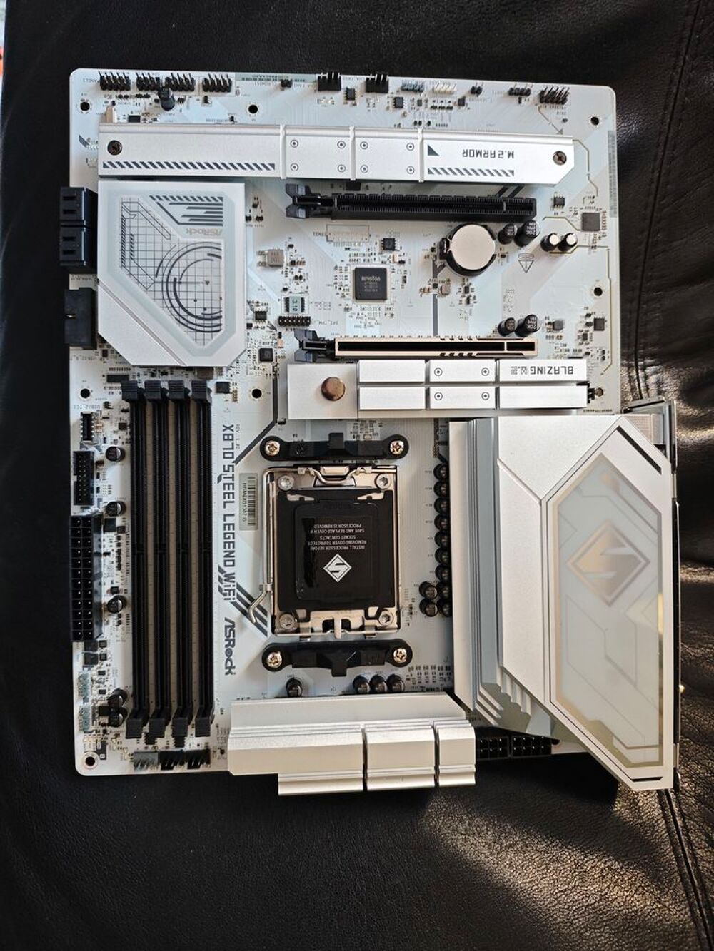 Carte m&egrave;re Asrock x870 Steel Legend Mat�riel informatique