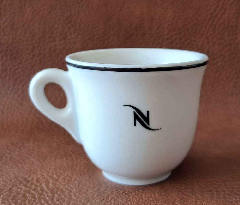 lot de 5 tasses &agrave; caf&eacute; expresso 
marque nespresso 
Cuisine