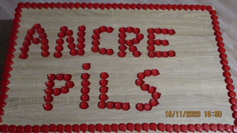  Lot 970 bouchons rouges 1970 Ancre Pils Bi�res. 30 Le Vernois (39)