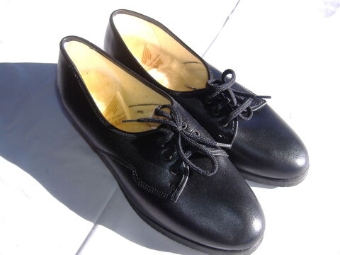 Chaussures DAMART marron, Neuves, 38 15 Clermont-Ferrand (63)