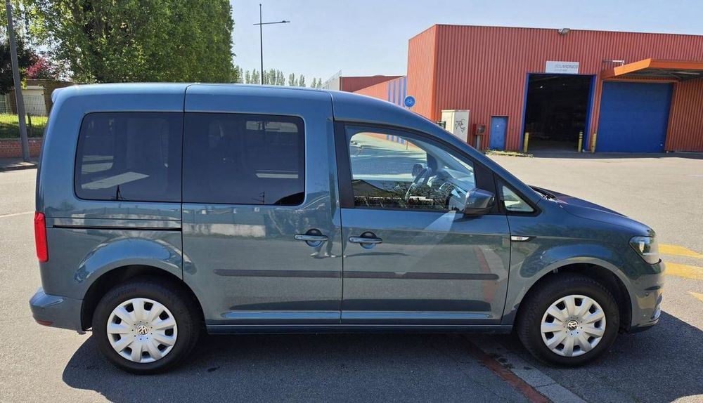 Caddy Volkswagen 1.2 TSI 85CH break, bleu, 5 cv, 5 portes 2016 occasion 91100 Corbeil-Essonnes