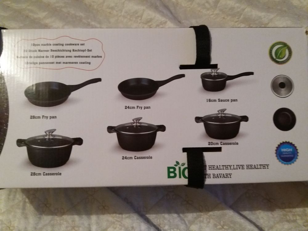 Marmite et po&ecirc;le de cuisine 10 pi&egrave;ces neuve bio Meubles