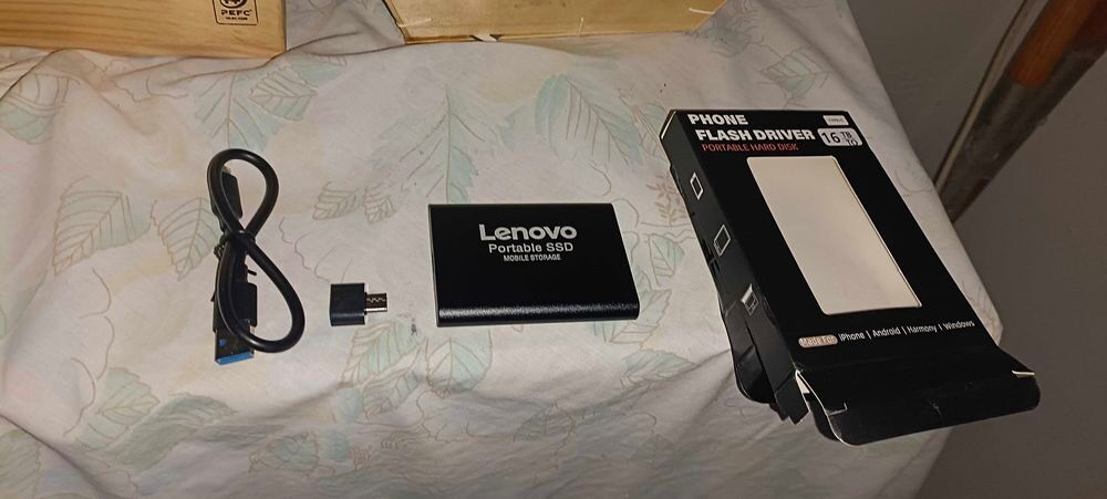 disque dur externe SSD 16tb Matériel informatique