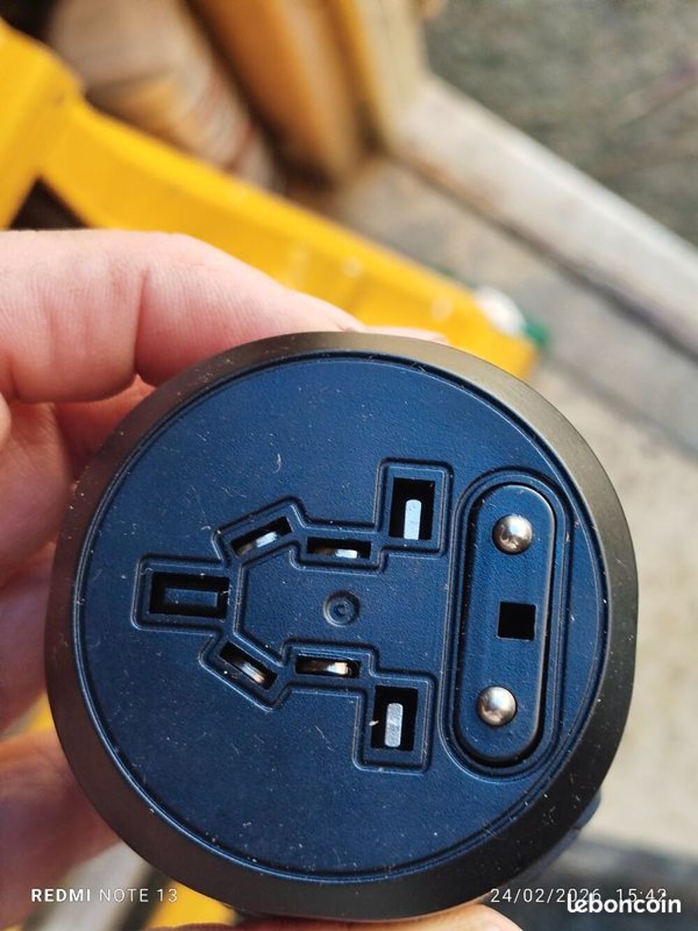 Adaptateur de voyage watt et voyage Electroménager