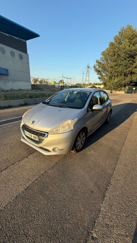 Peugeot 208 1.6hdi 92ch