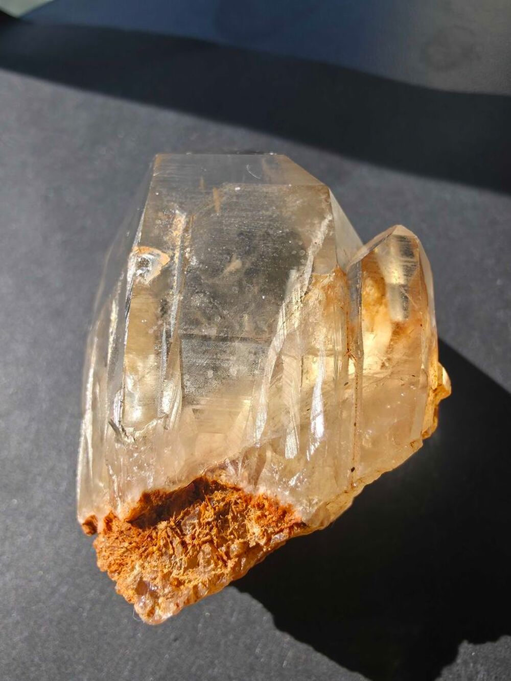 Citrine Naturelle de Kolwezi RDC-Cristal Brut de Collection 85g 
