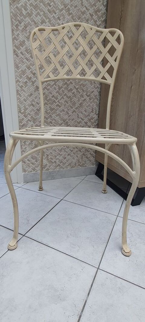 4 CHAISES EN FER FORGE Bully-les-Mines (62)