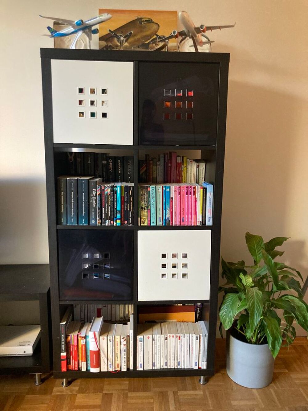 lot 4 &eacute;tag&egrave;res Kallax marque Ikea Meubles