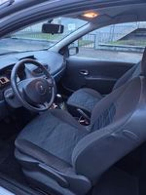 Clio III Clio 1.2 16V 75 eco2 Authentique 2008 occasion 57600 Forbach