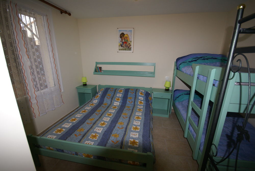    3 Appart CLIM-WIFI-2/6 Pers à GRUISSAN PLAGE Languedoc-Roussillon, Gruissan Plage (11430)