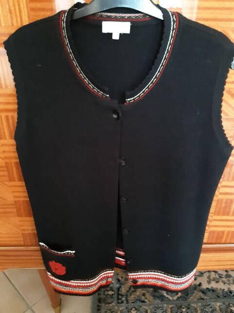 Gilet sans manches en lainage, taille 40/42 12 Saint-Quentin (02)