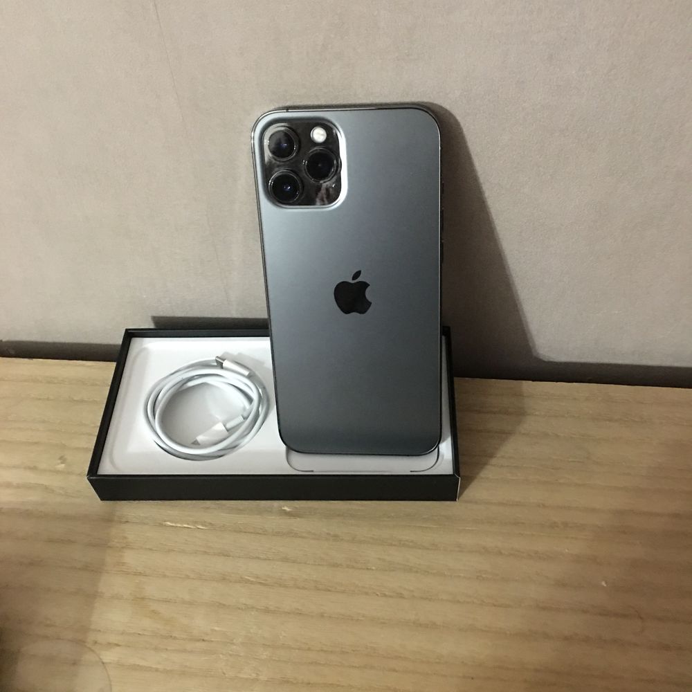 iPhone 12 pro max Téléphones et tablettes