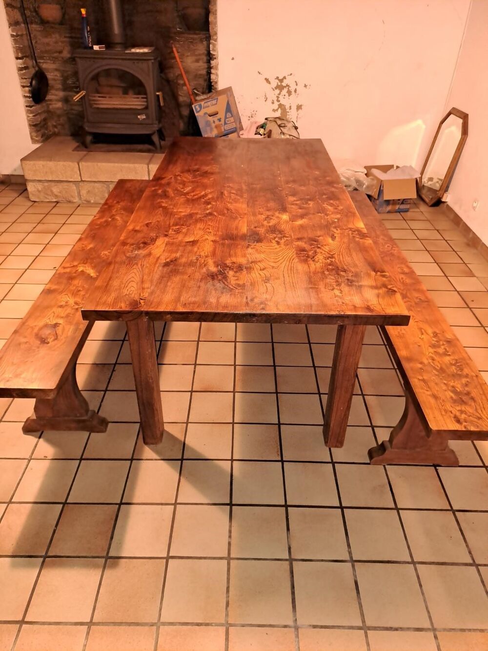 Table 10 personnes et bancs en bois d'orme massif Meubles