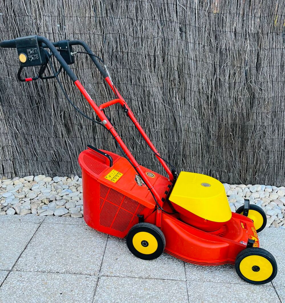 Tondeuse Wolf tract&eacute;e 41cm &eacute;lectrique Jardin