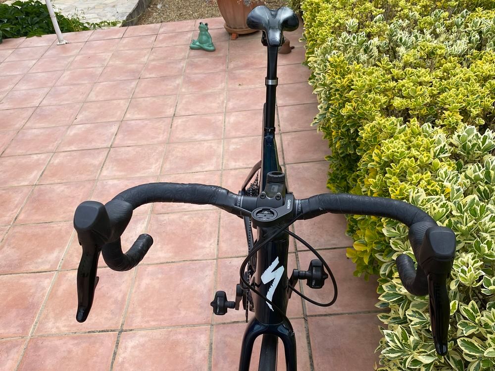 sp&eacute;cialis&eacute; cr&eacute;o SL carbone + range extendeur. Vélos