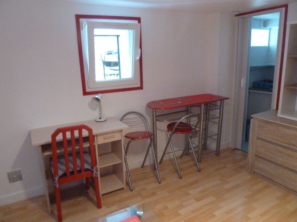 Location Appartement Studio rez de jardin meublé 18 m2 Rouen