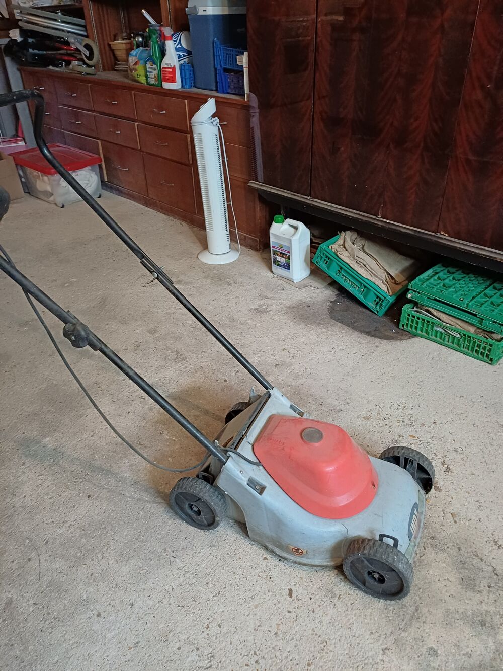 Tondeuse &eacute;lectrique Bricolage