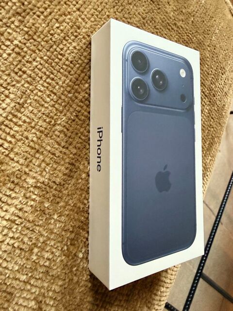 iPhone 17 pro neuf - 256Go - bleu intense - sous scell� 1150 Neuilly-sur-Seine (92)