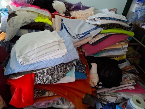 Stock de tissus et mercerie 4000 Chteauroux (36)