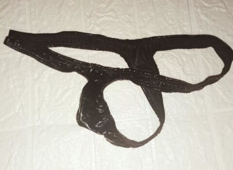 String noir en faux cuir pour homme. Taille unique Lyon 9 (69)