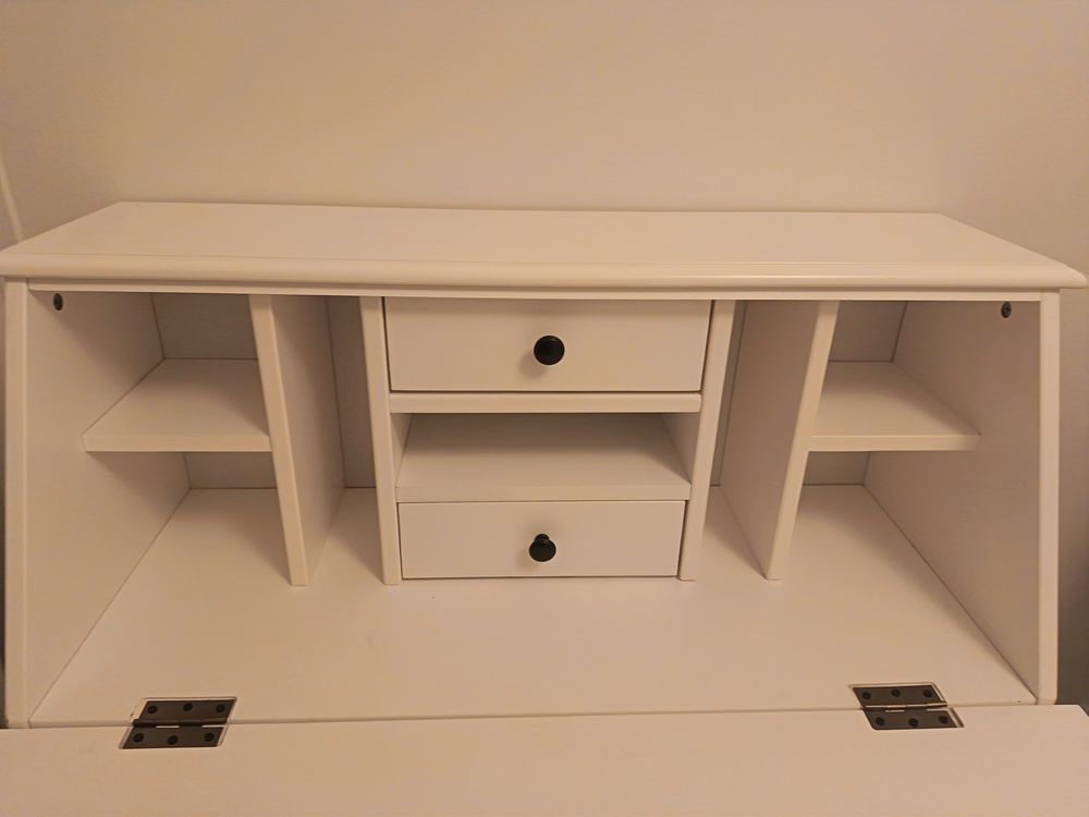 Bureau secr&eacute;taire blanc - tr&egrave;s bon &eacute;tat -nombreux rangements Meubles
