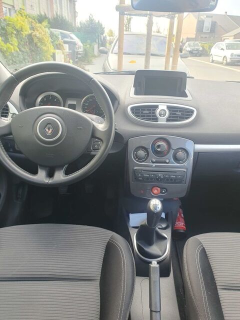 Renault clio iii clio 3 1.5dci 2012 75cv 79000km