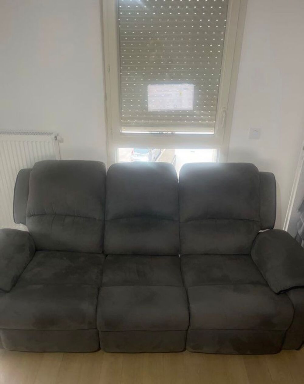 Fauteuil, trois places relaxe &agrave; saisir Meubles