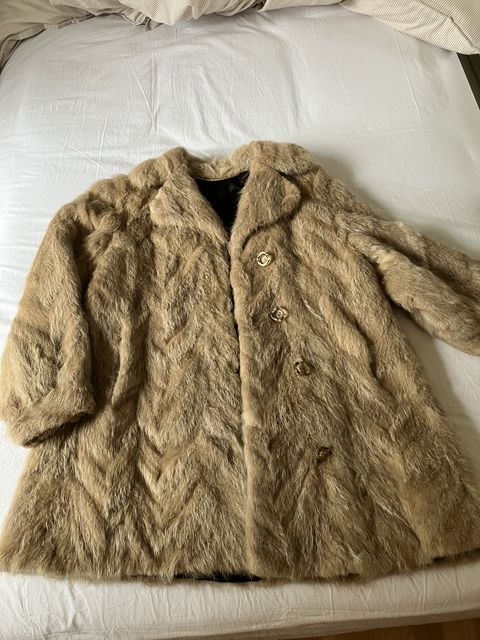 MANTEAU FOURRURE 750 Oullins (69)