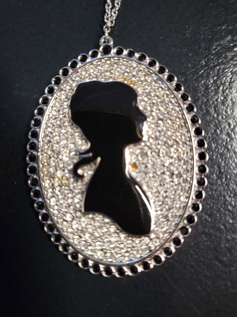 Pendentif medaillon sautoir swarovski 50 Irigny (69)