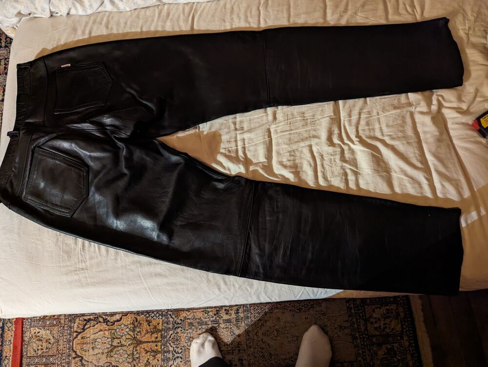 Pantalon cuir neuf, taille 40 Homme Vêtements
