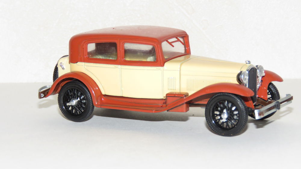 Voiture miniature Alfa Romeo 6C 1750 