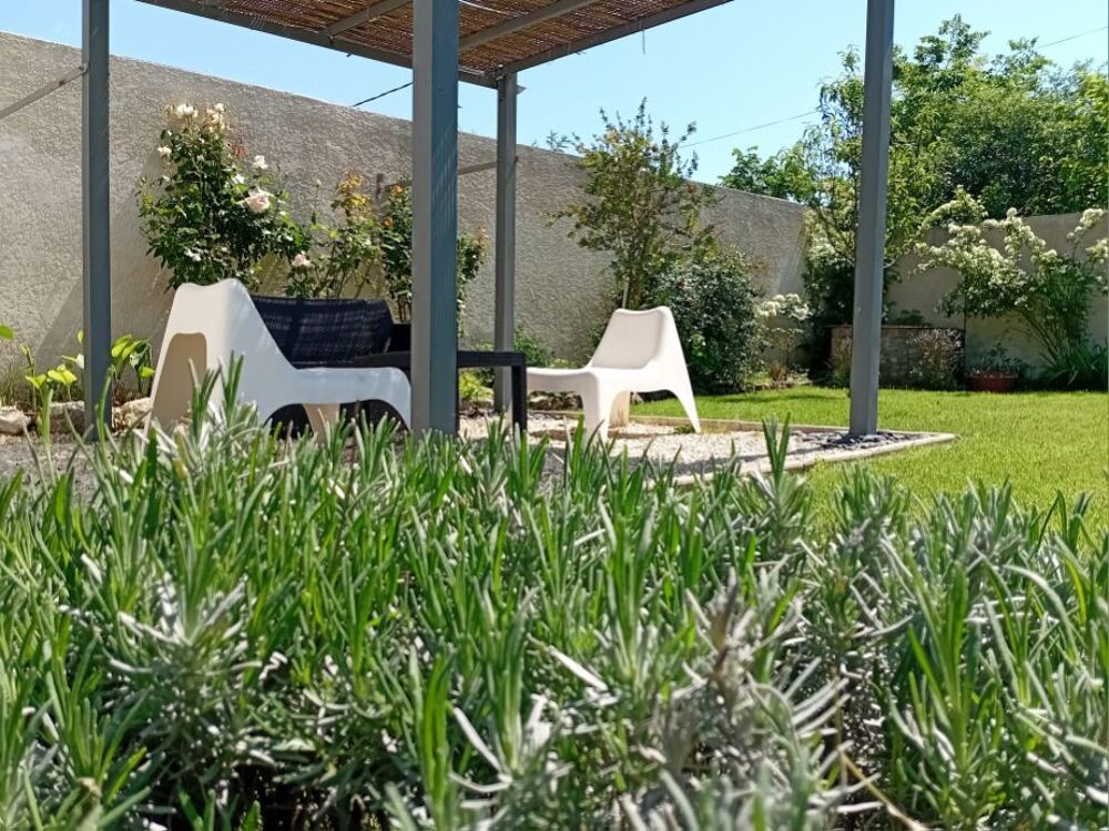   GITE DE CHARME EN PROVENCE Provence-Alpes-Cte d'Azur, L'Isle-sur-la-Sorgue (84800)