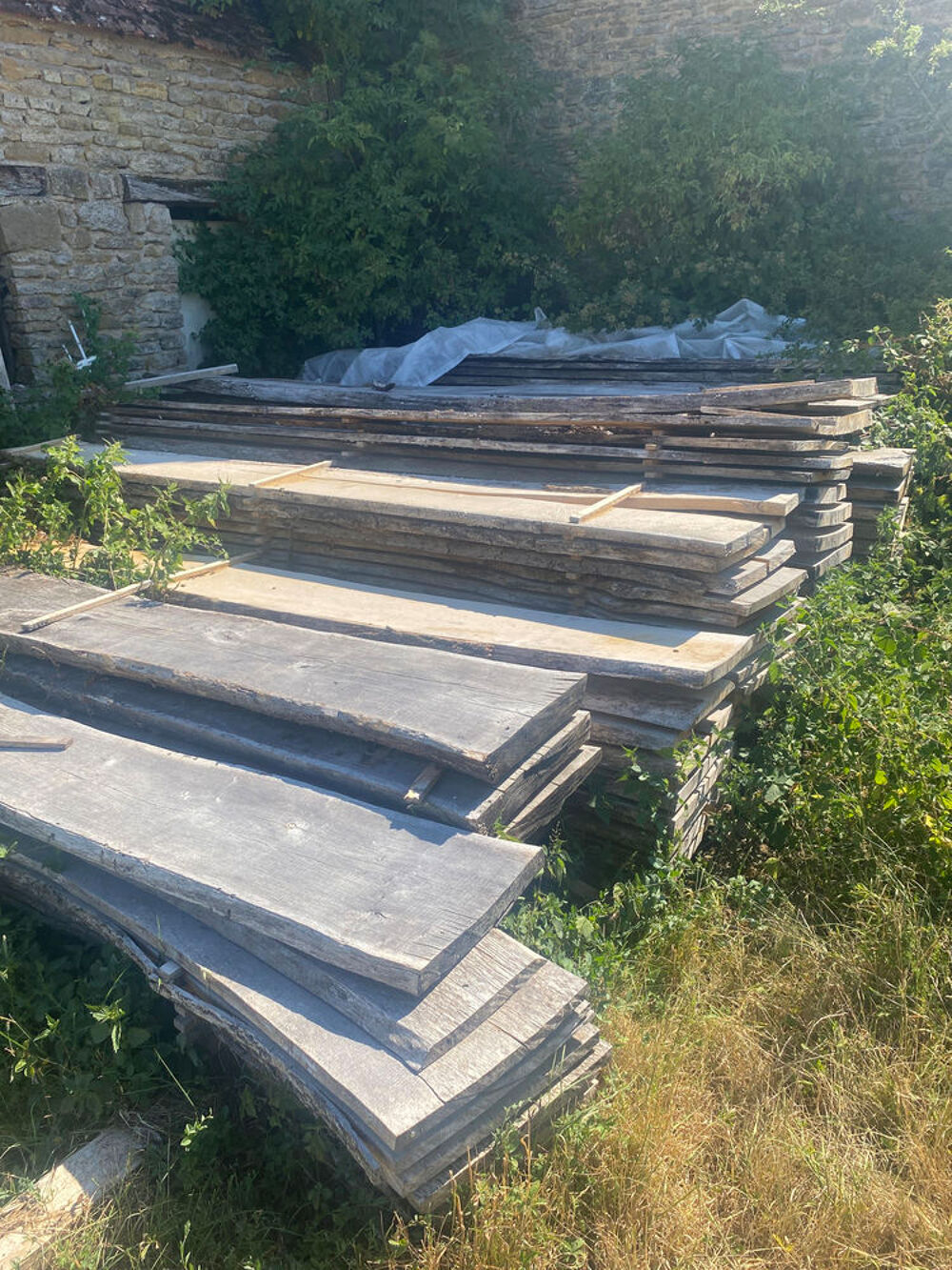 PLOTS DE CH&Euml;NE. Meubles