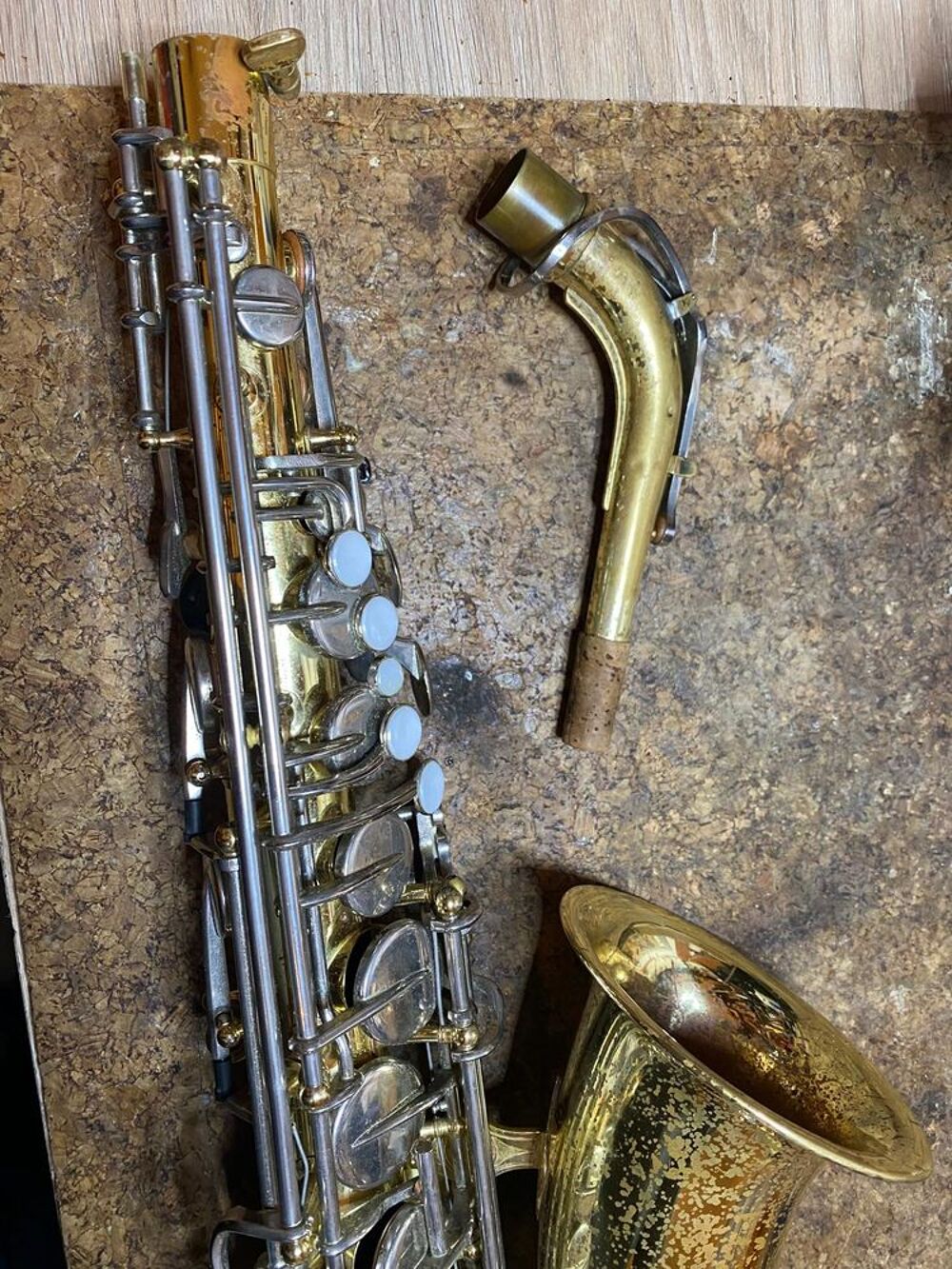 Saxopho Alto Yamaha 21, retamponn&eacute;, dor&eacute; cl&eacute;s argent&eacute;es Instruments de musique