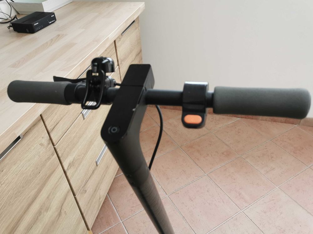 Trottinette &eacute;lectrique Xiaomi Mi Sports