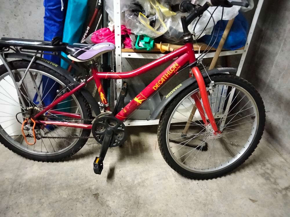Velo 24 pouces decathlon occasion 2025