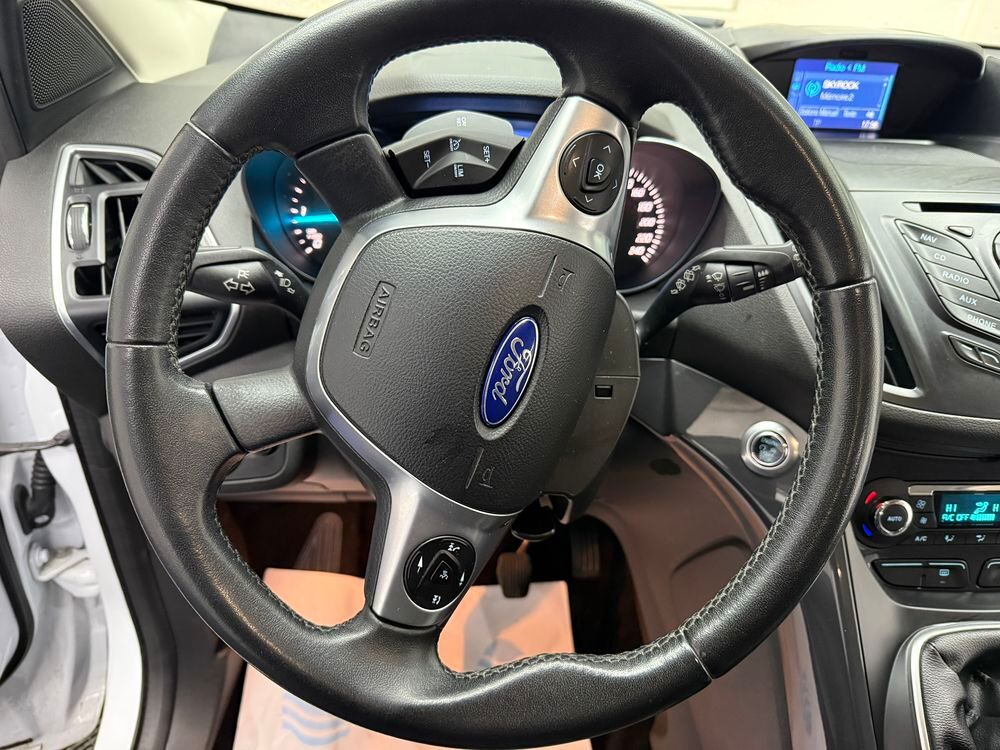 Kuga 2.0 TDCi 150 S&S 4x4 Titanium 2015 occasion 69120 Vaulx-en-Velin