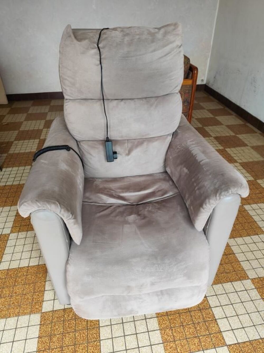 fauteuil relax &eacute;lectrique Meubles