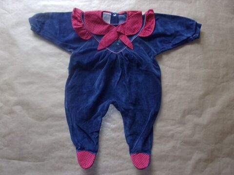 Lot de vtements en taille  mois 12 Montaigu-la-Brisette (50)