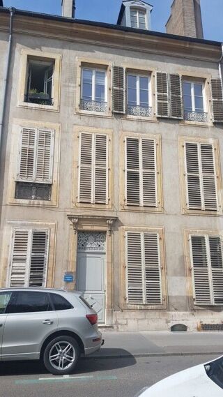  Appartement à louer 3 pièces 32 m²