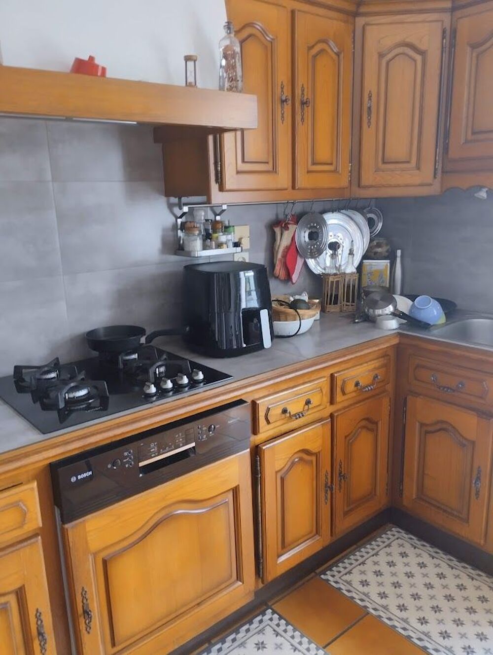 Portes cuisine ch&acirc;taigner massif +poign&eacute;es Lot ou d&eacute;tail Meubles