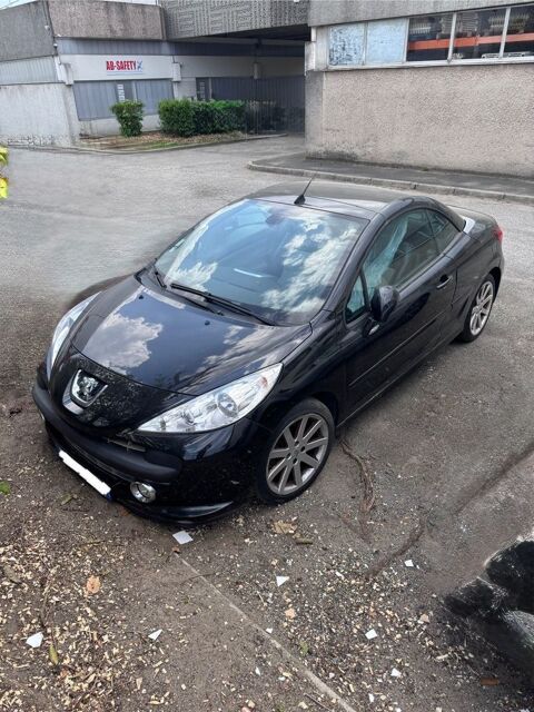Peugeot 207 cc 1.6 VTi 120ch Roland Garros