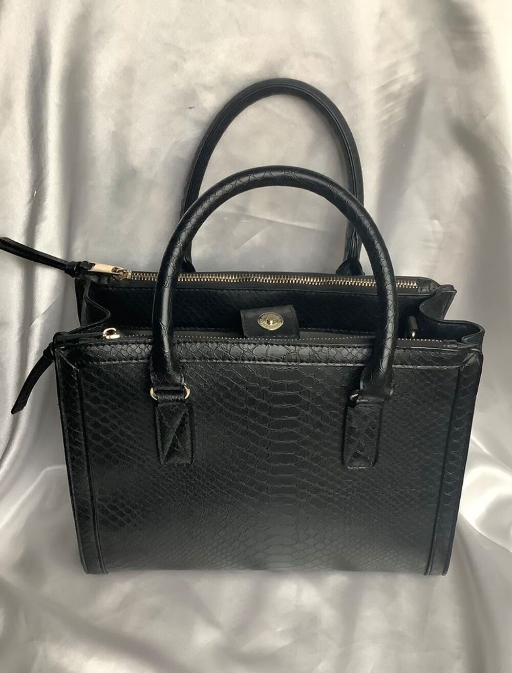 Sac - cartable pour femme,cuir synth&eacute;tique,couleur noire Maroquinerie
