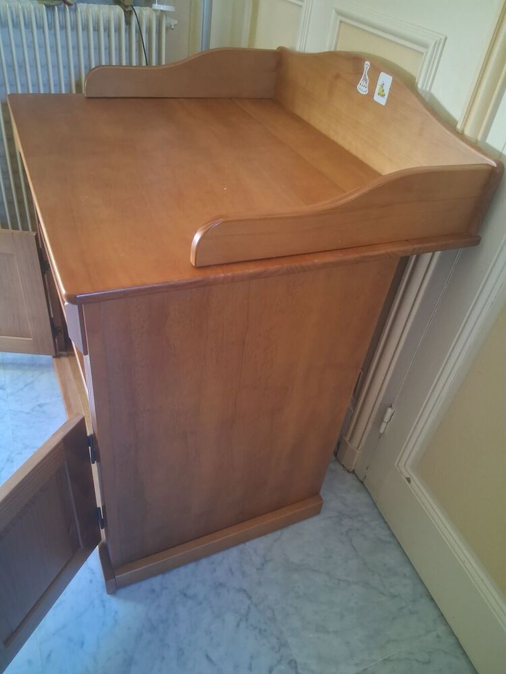 Table &agrave; langer commode Puériculture