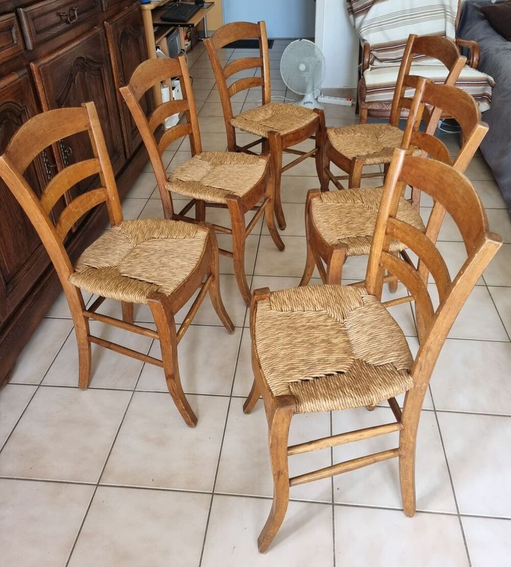 7 chaises, assise en paille, tr&egrave;s bon &eacute;tat Meubles