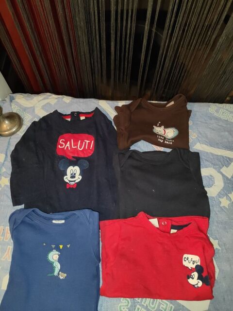 Lot de vtements bb de 0 a 18 mois 8 Dijon (21)