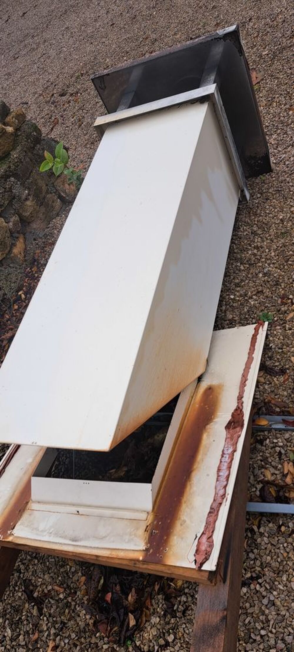 Sortie de toit de chemin&eacute;e carr&eacute;e Bricolage
