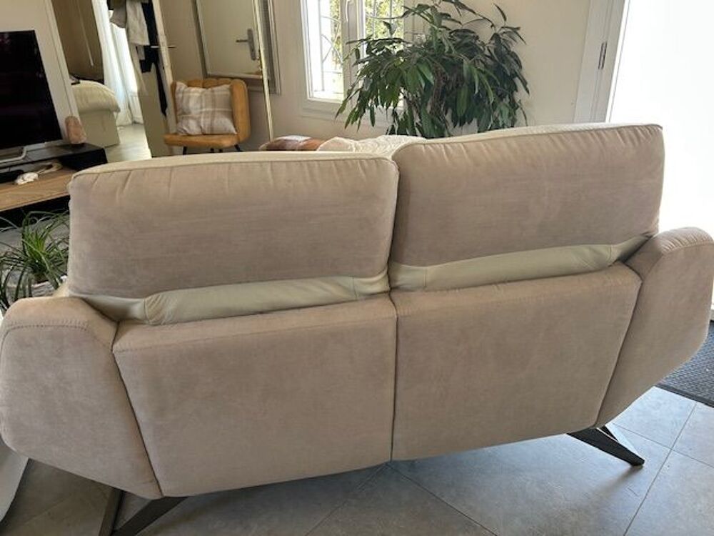Divan fait sur mesure en cuir/daim Meubles